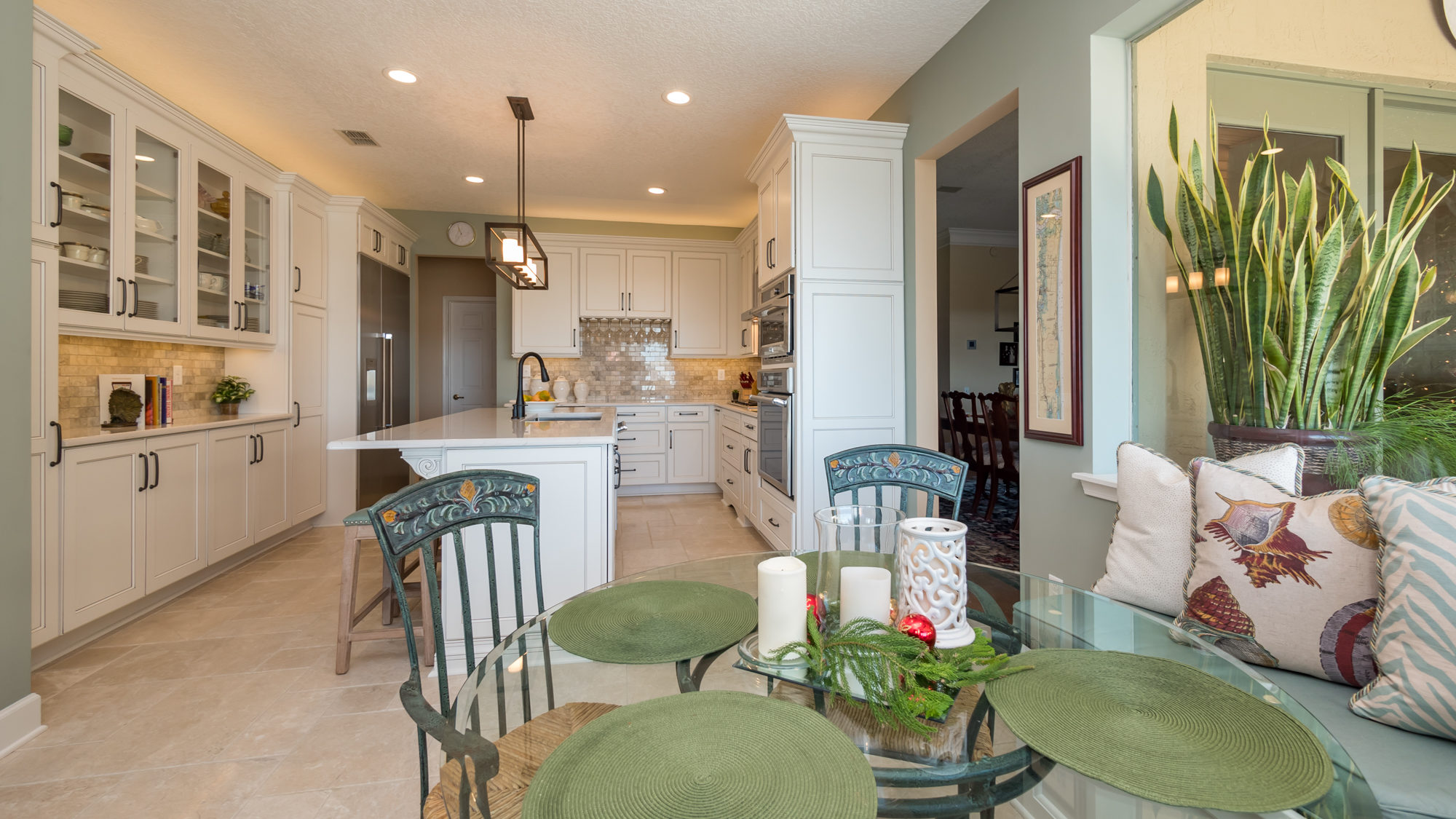 DreamDesign 32 delivered by Starr Custom Homes, a custom home builder in Jacksonville FL. DreamDesign 32 delivered by Starr Custom Homes, a custom home builder in Jacksonville FL.