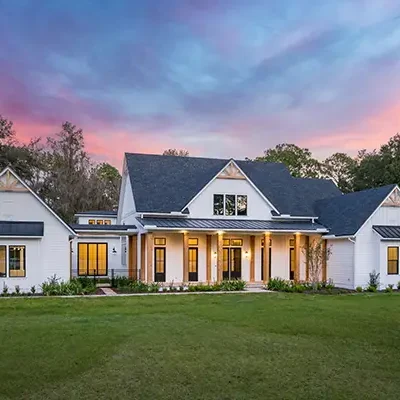 Starr Custom Homes exterior in DreamDesign68